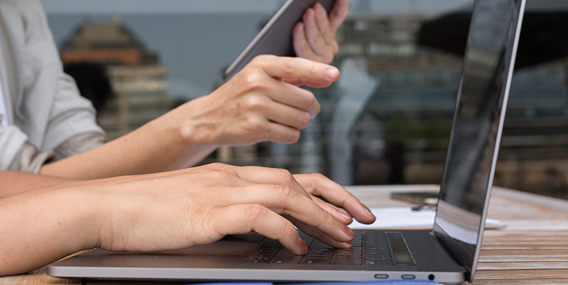 Personalized IT Support for Apple Products Personalized IT Support for Apple Products